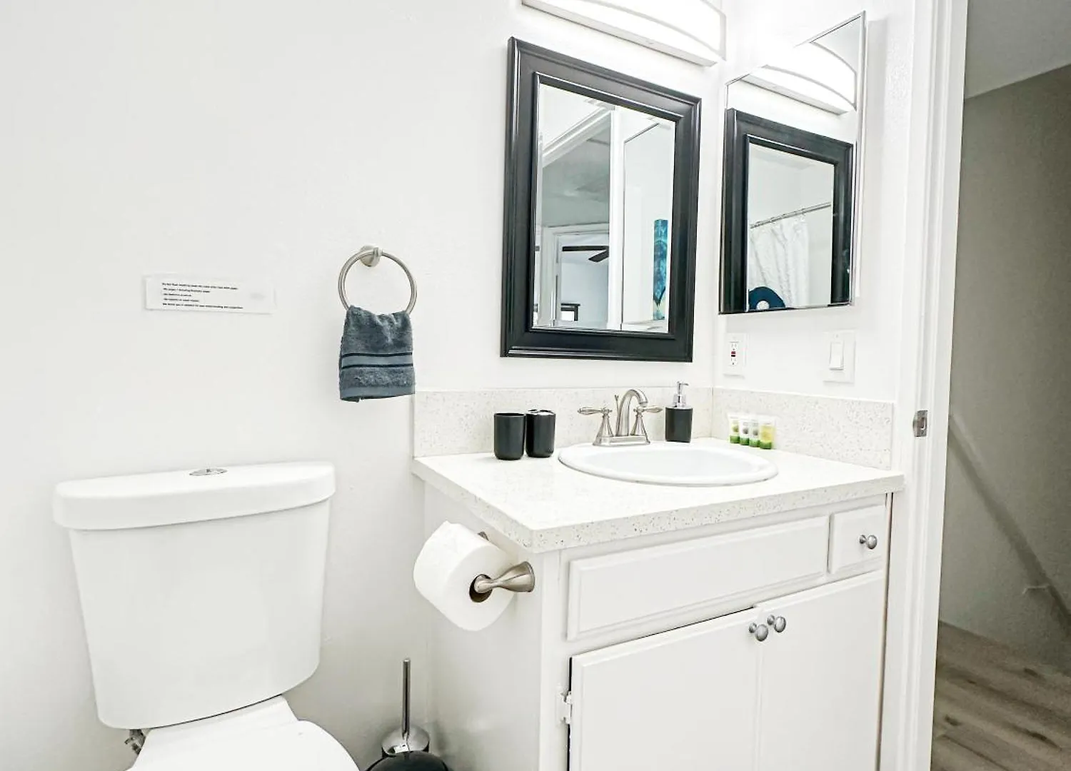 Charming 2-Br, 2-Story Home In Heart Of La - Br4 Los Angeles Holiday home