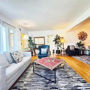  Holiday home Charming 3br House - Hal-uc
